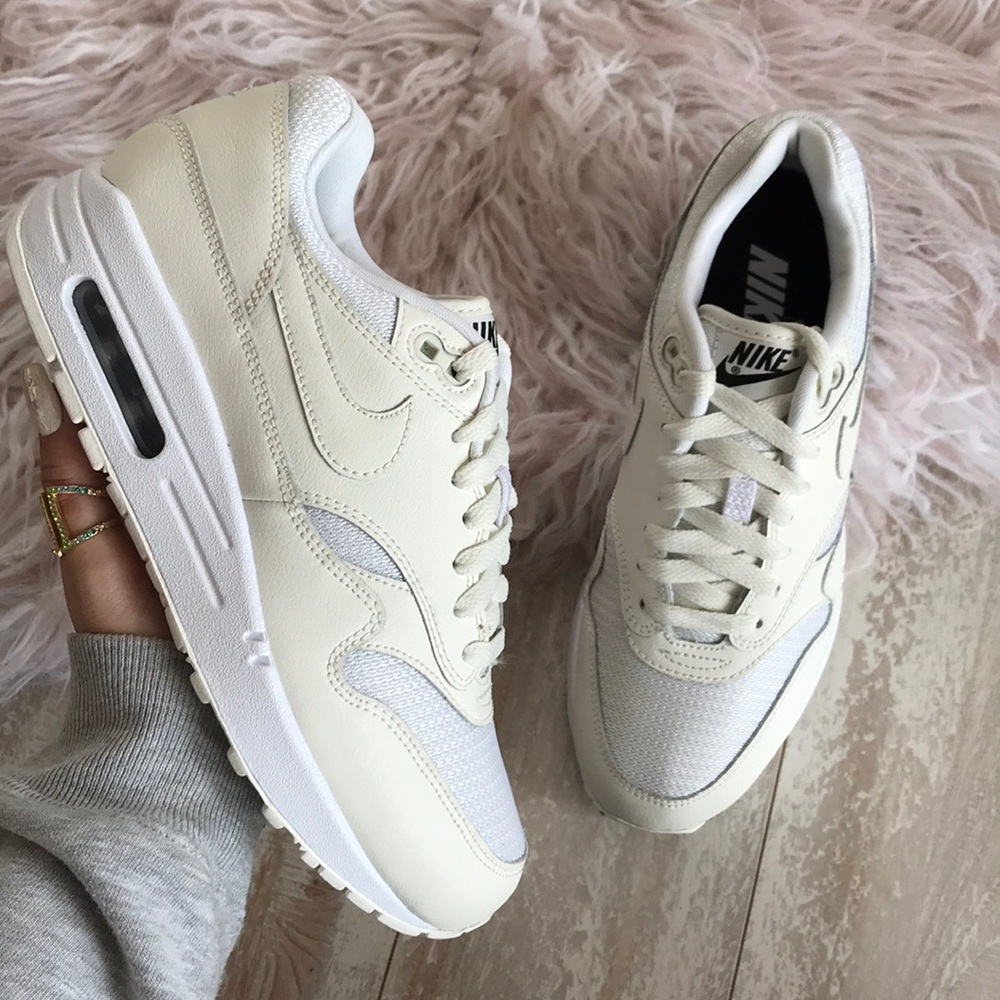 NWT Nike ID Air Max 1 Custom - Picture 4 of 7